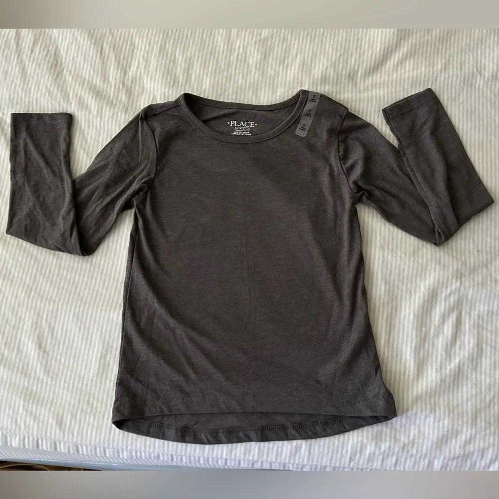 NWT THE CHILDREN’S PLACE Kids Long Sleeve Top Size S